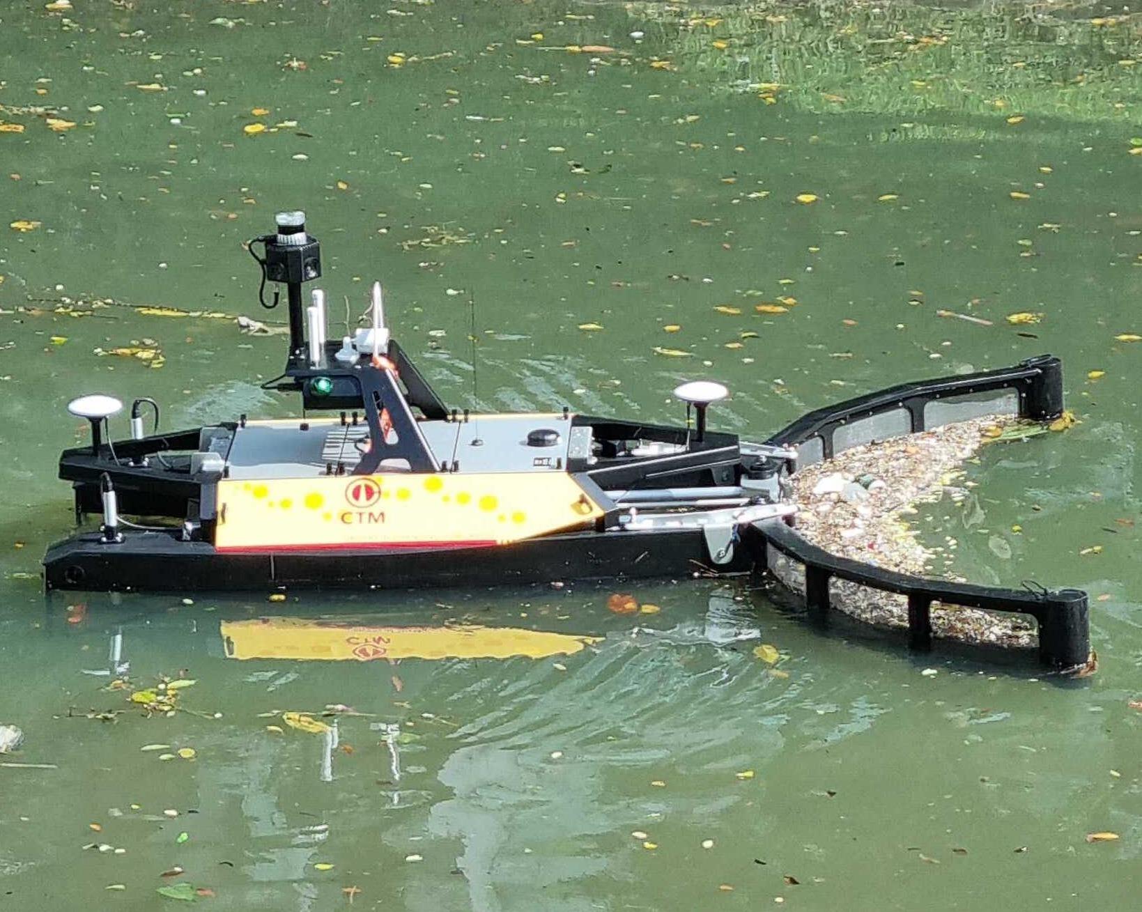 Aquadrone autonomous vessel cleaning the Rochor River in Singapore